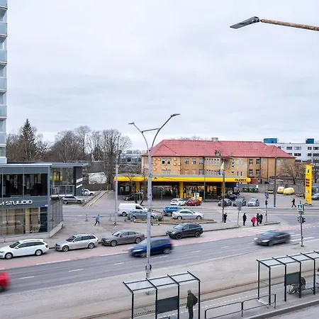 Design Studio, Inclusive, 10 Min To Old Town Appartement